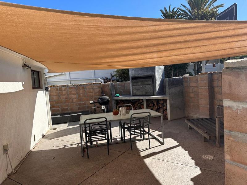 4 Bedroom Property for Sale in Fish Hoek Western Cape